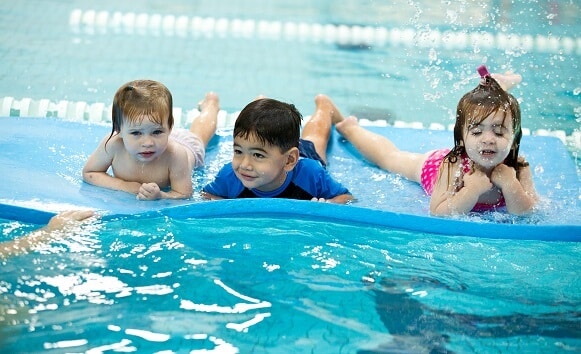 School Holiday Swimming - World Wide Swim School